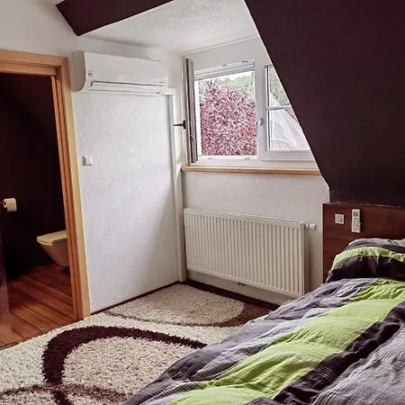 Emi Holiday home *